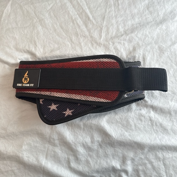 Fire Team Fit Weight Lifting Belt for Men and Women - Picture 2 of 4
